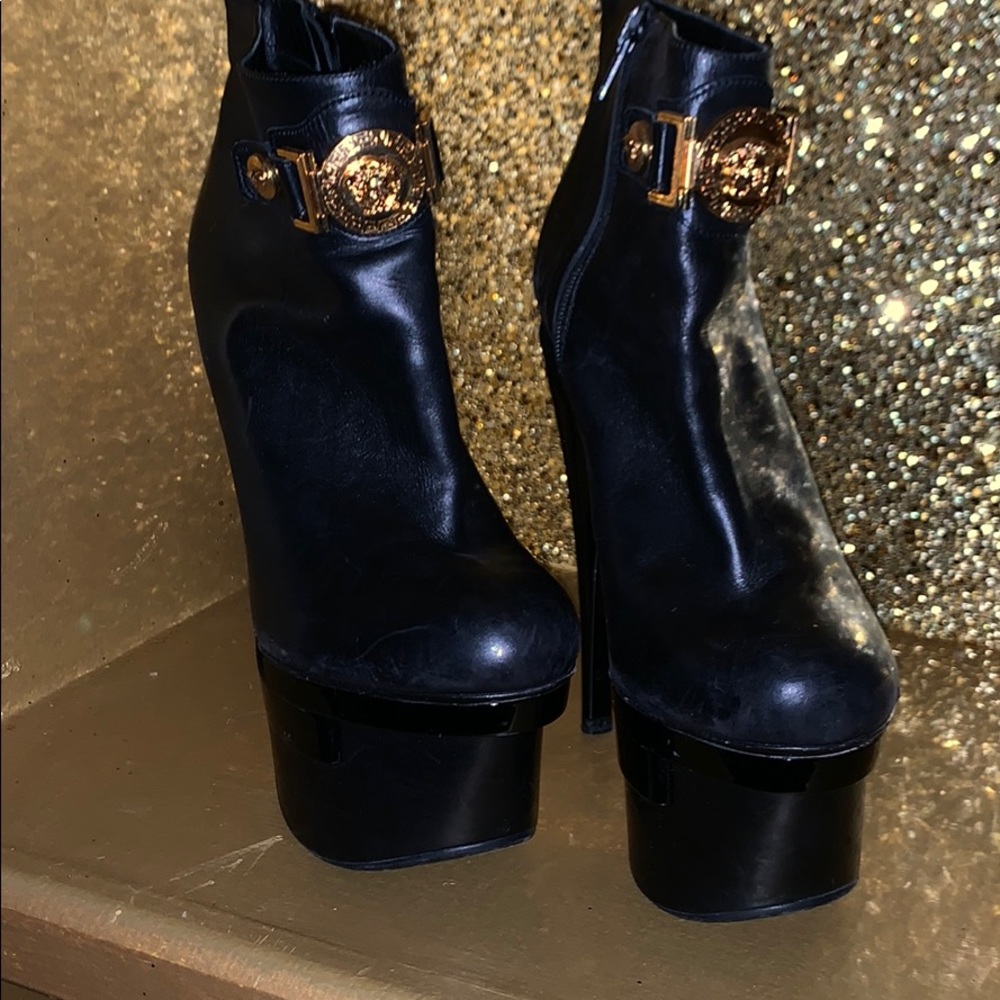 Versace Bootie - Picture 3 of 8